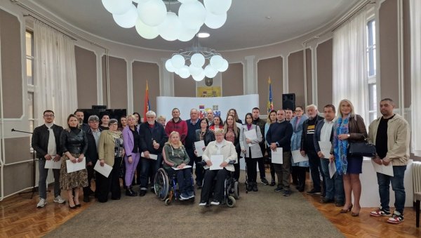 ПОДРШКА СОЦИЈАЛНОЈ ЗАШТИТИ: Одобрено 50 пројеката које је поднело 30 удружења ПОДРШКА СОЦИЈАЛНОЈ ЗАШТИТИ: Одобрено 50 пројеката које је поднело 30 удружења