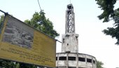 У ЗНАК СЕЋАЊА НА ПАКАО С ДРУГЕ СТРАНЕ САВЕ: Прва изложба у Централној кули на Старом сајмишту о јеврејским и српским жртвама