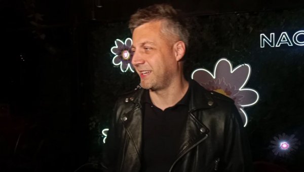 БОЈАН ЛЕКСИНГТОН: Када удовољим другима - осећам се боље, али сам одлучио да и себи угађам (ВИДЕО) БОЈАН ЛЕКСИНГТОН: Када удовољим другима - осећам се боље, али сам одлучио да и себи угађам (ВИДЕО)