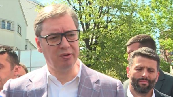 СПРЕМАН САМ И НА РЕФЕРЕНДУМ, ДА СЕ ПРОВЕРИ МОЈ ЛЕГИТИМИТЕТ Вучић одговорио опозицији: Само немојте насиље, за остало сам спреман СПРЕМАН САМ И НА РЕФЕРЕНДУМ, ДА СЕ ПРОВЕРИ МОЈ ЛЕГИТИМИТЕТ Вучић одговорио опозицији: Само немојте насиље, за остало сам спреман