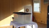 SRBI NEĆE KURTIJEVE CIRKUS IZBORE: Prazna biračka mesta na severu Kosmeta (FOTO) SRBI NEĆE KURTIJEVE CIRKUS IZBORE: Prazna biračka mesta na severu Kosmeta (FOTO)