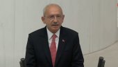 ERDOGANOV PROTIVNIK SE PLAŠI MOGUĆEG NAPADA? Kiličdaroglu na predizbornom skupu u gradu nosio pancir