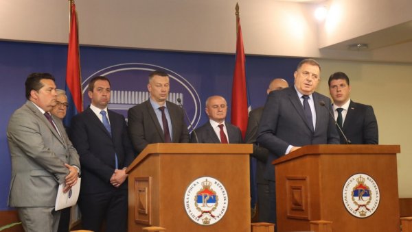 НА САСТАНКУ ПОТВРЂЕНО ЈЕДИНСТВО: Република Српска спремна и способна да брани свој интегритет и Устав НА САСТАНКУ ПОТВРЂЕНО ЈЕДИНСТВО: Република Српска спремна и способна да брани свој интегритет и Устав