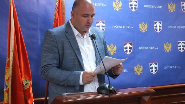 ЉУТИ ЗБОГ СРПСКИХ ЗАСТАВА: Траже смену првог човека Пљеваља ЉУТИ ЗБОГ СРПСКИХ ЗАСТАВА: Траже смену првог човека Пљеваља