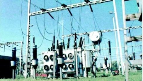 FELJTON - ARTERIJA ELEKTROPRIVREDE PRVA NA UDARU NATO SILE: LJudi čiste grafitna vlakna, dok padaju bombe FELJTON - ARTERIJA ELEKTROPRIVREDE PRVA NA UDARU NATO SILE: LJudi čiste grafitna vlakna, dok padaju bombe