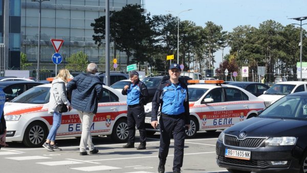 ИРАЧАНИН УХАПШЕН НА АЕРОДРОМУ ПРИЗНАО КРИВИЦУ ЗА ФАЛСИФИКОВАЊЕ: Склопио споразум са Тужилаштвом? ИРАЧАНИН УХАПШЕН НА АЕРОДРОМУ ПРИЗНАО КРИВИЦУ ЗА ФАЛСИФИКОВАЊЕ: Склопио споразум са Тужилаштвом?