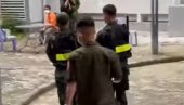 ШТА СВЕ ЉУДИМА НЕЋЕ ПАСТИ НА ПАМЕТ? Покушали кријумчарити дрогу у пасти за зубе ШТА СВЕ ЉУДИМА НЕЋЕ ПАСТИ НА ПАМЕТ? Покушали кријумчарити дрогу у пасти за зубе