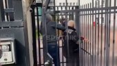 РУСИЈА ЋЕ ВАМ ОВО ЗАПАМТИТИ Примаков након упада у руску школу у Варшави РУСИЈА ЋЕ ВАМ ОВО ЗАПАМТИТИ Примаков након упада у руску школу у Варшави