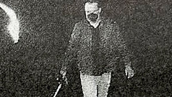 НИКАДА ВИЂЕНЕ ФОТОГРАФИЈЕ БРАЈАНА ВОЛША: Након Аниног нестанка снимљен како купује средства за чишћење и баца смеће у контејнер (ФОТО) НИКАДА ВИЂЕНЕ ФОТОГРАФИЈЕ БРАЈАНА ВОЛША: Након Аниног нестанка снимљен како купује средства за чишћење и баца смеће у контејнер (ФОТО)