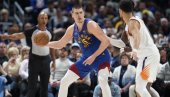 NESTVARNI NIKOLA JOKIĆ: Denver poveo protiv Finiksa, i to kako...