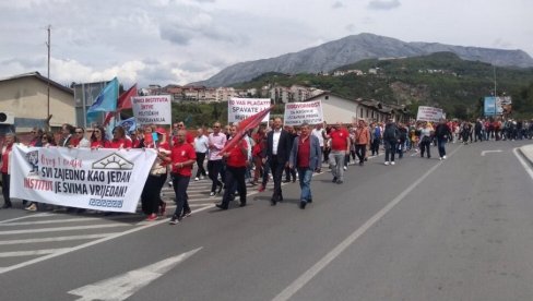 PROTEST RADNIKA INSTITUTA IGALO: Blokada računa Instituta dodatni motiv za blokadu graničnih prelaza PROTEST RADNIKA INSTITUTA IGALO: Blokada računa Instituta dodatni motiv za blokadu graničnih prelaza