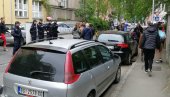 ОТКАЗАНА ПОПОДНЕВНА СМЕНА: После сазнања о трагедији, у школама завладала паника ОТКАЗАНА ПОПОДНЕВНА СМЕНА: После сазнања о трагедији, у школама завладала паника