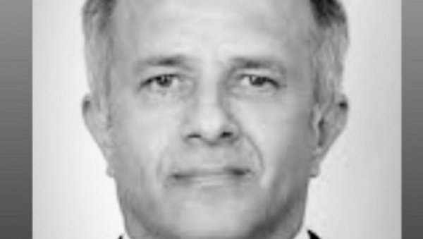 ПОСЛЕДЊИ ПОЗДРАВ ЗА ШКОЛСКОГ ХЕРОЈА: Познато када ће и где бити сахрањен радник обезбеђења убијен у масакру на Врачару ПОСЛЕДЊИ ПОЗДРАВ ЗА ШКОЛСКОГ ХЕРОЈА: Познато када ће и где бити сахрањен радник обезбеђења убијен у масакру на Врачару