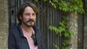 НАЈЛЕПШЕ ТЕК ТРЕБА ДА МИ СЕ ДОГОДИ:  Игор Бенчина о лику близанаца у Немирнима, амбициозном музичару у Круни...