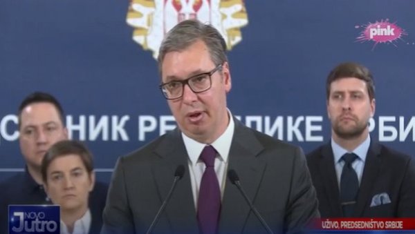 РАЗОРУЖАЋЕМО СРБИЈУ, А КАЗНЕ ЋЕ БИТИ ДРАСТИЧНЕ Вучић: Сви људи који имају оружје проћи ће ревизију, следе провере и тестови РАЗОРУЖАЋЕМО СРБИЈУ, А КАЗНЕ ЋЕ БИТИ ДРАСТИЧНЕ Вучић: Сви људи који имају оружје проћи ће ревизију, следе провере и тестови