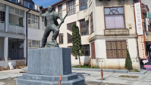VEČE POEZIJE SUTRA U OPŠTINI SURČIN: Malo vina, a mnogo ljubavi VEČE POEZIJE SUTRA U OPŠTINI SURČIN: Malo vina, a mnogo ljubavi