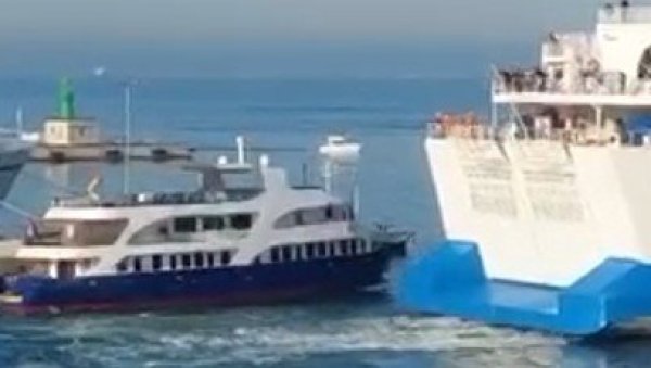 ТРАГЕДИЈА ИЗБЕГНУТА ЗА ДЛАКУ: Крузер умало ударио у трајект, капетан кажњен ТРАГЕДИЈА ИЗБЕГНУТА ЗА ДЛАКУ: Крузер умало ударио у трајект, капетан кажњен