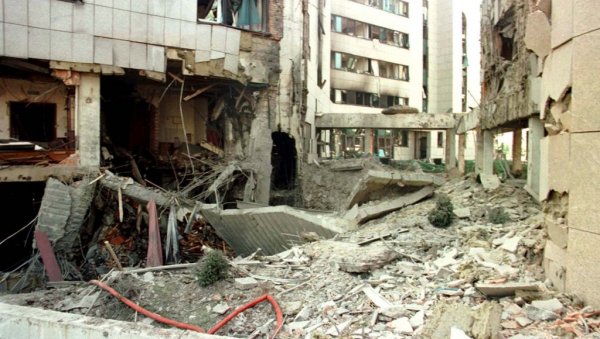 ПОЉУЉАО ОДНОСЕ САД И КИНЕ: На данашњи дан, пре четврт века, бомбардована кинеска амбасада у Београду ПОЉУЉАО ОДНОСЕ САД И КИНЕ: На данашњи дан, пре четврт века, бомбардована кинеска амбасада у Београду