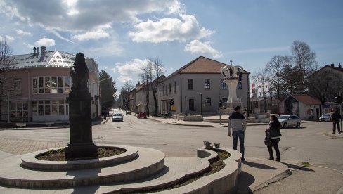 ZBOG PEPELA GAČANI DIŠU NA ŠKRGE Građanima ugroženo zdravlje ZBOG PEPELA GAČANI DIŠU NA ŠKRGE Građanima ugroženo zdravlje
