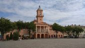 СОМБОР РАСПИСАО КОНКУРС За уређење Трга Светог Тројства