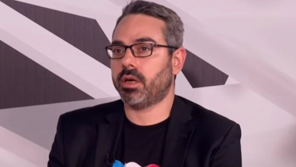 Пјотр Никитин међу првима стигао на протест против насиља Пјотр Никитин међу првима стигао на протест против насиља