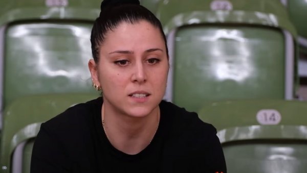 ШОК-ИНТЕРВЈУ НАШЕ ЗВЕЗДЕ КОШАРКЕ: Крила од свих да има тумор, па месец дана после операције кренула са Србијом на Светско првенство! ШОК-ИНТЕРВЈУ НАШЕ ЗВЕЗДЕ КОШАРКЕ: Крила од свих да има тумор, па месец дана после операције кренула са Србијом на Светско првенство!