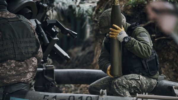 РАТ У УКРАЈИНИ: Обуставља се рад енергоблокова у Запорошкој нуклеарки; Експлозије у Харкову РАТ У УКРАЈИНИ: Обуставља се рад енергоблокова у Запорошкој нуклеарки; Експлозије у Харкову