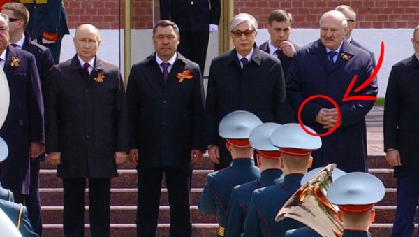 ШТА СЕ ДАНАС ДЕСИЛО СА ЛУКАШЕНКОМ? Сви приметили чудан детаљ на руци, после параде се одмах вратио у Минск (ВИДЕО) ШТА СЕ ДАНАС ДЕСИЛО СА ЛУКАШЕНКОМ? Сви приметили чудан детаљ на руци, после параде се одмах вратио у Минск (ВИДЕО)