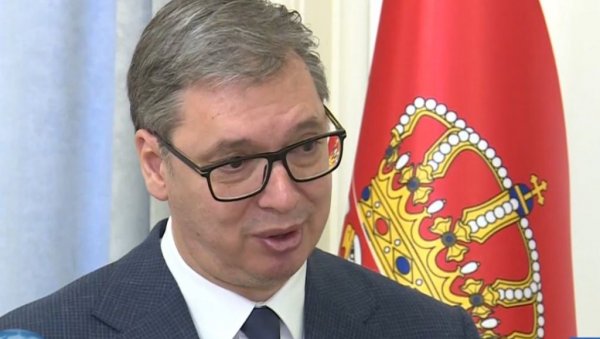 ДЕСЕТИНЕ ХИЉАДА МЕТАКА РАЗЛИЧИТОГ КАЛИБРА: Вучић открио - Грађани предали преко 3.000 комада оружја ДЕСЕТИНЕ ХИЉАДА МЕТАКА РАЗЛИЧИТОГ КАЛИБРА: Вучић открио - Грађани предали преко 3.000 комада оружја