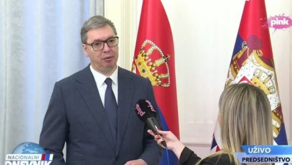 ВУЧИЋ СЕ ОБРАТИО ЈАВНОСТИ: Обезбедили смо велико присуство полицајаца у школи - Наставићемо са узимањем нелегалног оружја ВУЧИЋ СЕ ОБРАТИО ЈАВНОСТИ: Обезбедили смо велико присуство полицајаца у школи - Наставићемо са узимањем нелегалног оружја