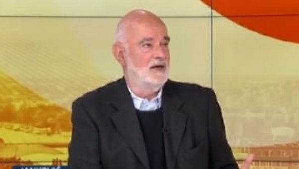 ЈАНКОВИЋ БЕЗ ОБРАЗА: Помиње плате просветних радника, а оне ће у јануару бити 89% веће него у његово време (ВИДЕО) ЈАНКОВИЋ БЕЗ ОБРАЗА: Помиње плате просветних радника, а оне ће у јануару бити 89% веће него у његово време (ВИДЕО)