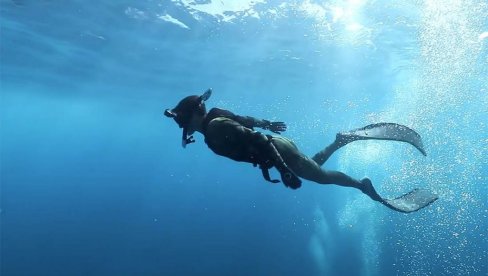 MISTERIOZNO STRADAO RONILAC IZ SUTOMORA: Beživotno telo pronađeno na početku Velike plaže