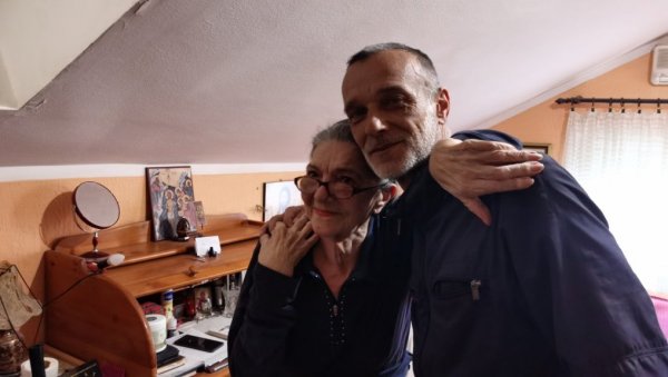 НЕВЕРОВАТНА ПРИЧА: Драганов снимак Невенкиног бола пре 24 године током НАТО агресије обишао свет - сада су се срели (ФОТО) НЕВЕРОВАТНА ПРИЧА: Драганов снимак Невенкиног бола пре 24 године током НАТО агресије обишао свет - сада су се срели (ФОТО)