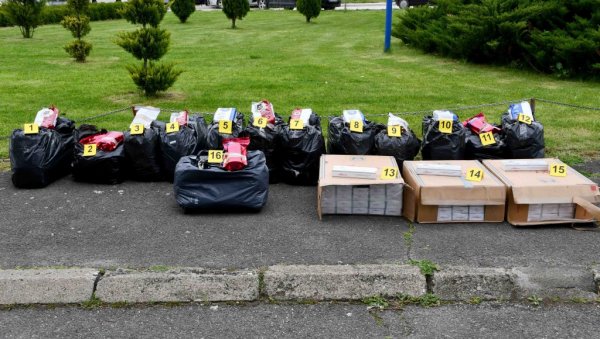 ХАПШЕЊЕ У ВРАЊУ: Код мушкарца у шкоди пронађено 162,5 килограма резаног дувана ХАПШЕЊЕ У ВРАЊУ: Код мушкарца у шкоди пронађено 162,5 килограма резаног дувана
