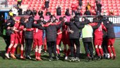 SRBIJA SVE JAČA! Našu reprezentaciju odabrali igrači Mančester junajteda i Arsenala SRBIJA SVE JAČA! Našu reprezentaciju odabrali igrači Mančester junajteda i Arsenala