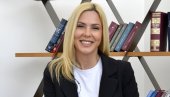 ВОЛЕЛА БИХ ДА СЕ ОПРОБАМ У ИНФОРМАТИВИ: Кристина Игленџа у емисији Са звездама на ти ВОЛЕЛА БИХ ДА СЕ ОПРОБАМ У ИНФОРМАТИВИ: Кристина Игленџа у емисији Са звездама на ти