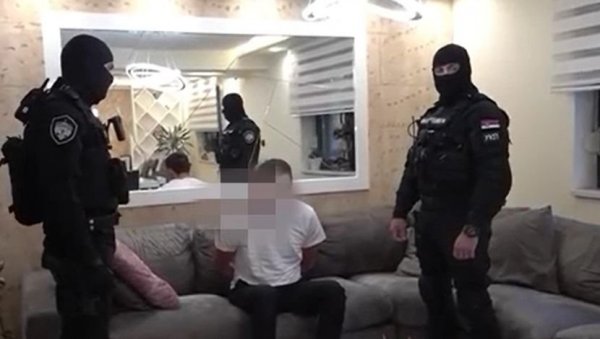 БАЛКАНСКИ КАРТЕЛ И ОПТУЖНИЦА КАО СЦЕНАРИО ЗА ХОЛИВУДСКИ ФИЛМ: Како су изгледале акције транспорта дроге БАЛКАНСКИ КАРТЕЛ И ОПТУЖНИЦА КАО СЦЕНАРИО ЗА ХОЛИВУДСКИ ФИЛМ: Како су изгледале акције транспорта дроге