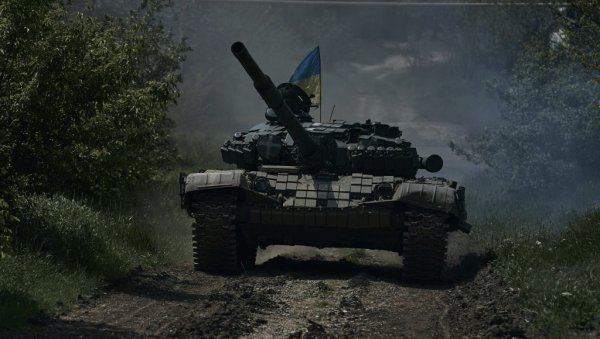 НАША СРЕДСТВА СУ ДОВОЉНА ЗА ОДБИЈАЊЕ АГРЕСИЈЕ Кијев распоредио војне контингенте на граници са Белорусијом НАША СРЕДСТВА СУ ДОВОЉНА ЗА ОДБИЈАЊЕ АГРЕСИЈЕ Кијев распоредио војне контингенте на граници са Белорусијом