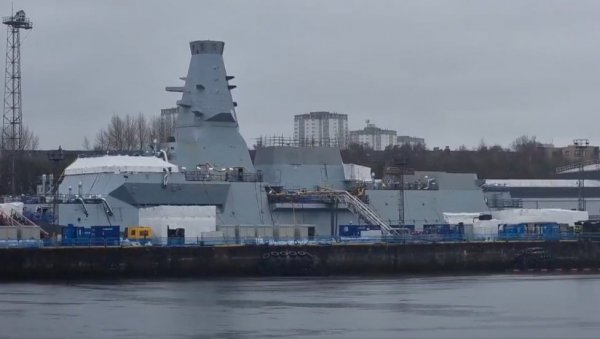 БРИТАНСКА МОРНАРИЦА ИМ ПРОБЛЕМ: Ратни брод нове генерације саботиран БРИТАНСКА МОРНАРИЦА ИМ ПРОБЛЕМ: Ратни брод нове генерације саботиран