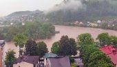DRAMATIČNO U KRAJINI: Raste vodostaj Sane, Novom Gradu prete poplave (FOTO) DRAMATIČNO U KRAJINI: Raste vodostaj Sane, Novom Gradu prete poplave (FOTO)