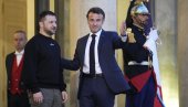 УСРЕД НОЋИ ПОПУЊАВАЛИ АРСЕНАЛ: Резултати посете Владимира Зеленског Француској УСРЕД НОЋИ ПОПУЊАВАЛИ АРСЕНАЛ: Резултати посете Владимира Зеленског Француској