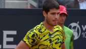 SVETSKA TENISKA SENZACIJA: Autsajder nokautirao Karlosa Alkaraza na mastersu u Rimu SVETSKA TENISKA SENZACIJA: Autsajder nokautirao Karlosa Alkaraza na mastersu u Rimu