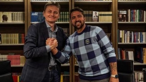 POZNATI SPORTISTI NA LISTI SNS: Ovo je trojac na koji su naprednjaci najviše ponosni POZNATI SPORTISTI NA LISTI SNS: Ovo je trojac na koji su naprednjaci najviše ponosni