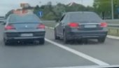 ВОЗАЧИ ИМАЈУ СВЕ МАЊЕ СТРПЉЕЊА: Драматична сцена на београдским улицама (ВИДЕО) ВОЗАЧИ ИМАЈУ СВЕ МАЊЕ СТРПЉЕЊА: Драматична сцена на београдским улицама (ВИДЕО)