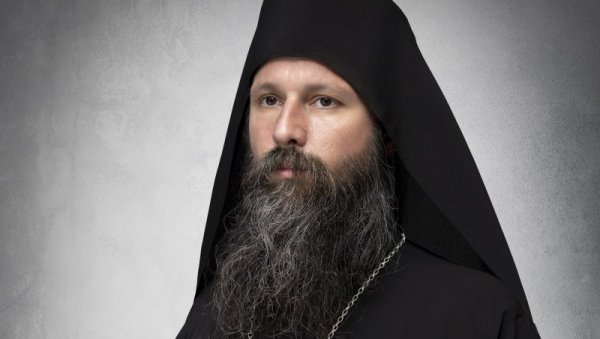ВЕРОНАУКА ДЕЦУ УЧИ И ЉУБАВИ И МОРАЛУ: Епископ новобрдски Иларион, викар патријарха Порфирија, говори за Новости ВЕРОНАУКА ДЕЦУ УЧИ И ЉУБАВИ И МОРАЛУ: Епископ новобрдски Иларион, викар патријарха Порфирија, говори за Новости