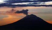 PRORADIO POPOKATEPETL: Aerodrom u Meksiko Sitiju zatvoren zbog aktivnosti vulkana PRORADIO POPOKATEPETL: Aerodrom u Meksiko Sitiju zatvoren zbog aktivnosti vulkana