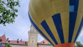 JEDINSTVEN DOŽIVLJAJ RAZGLEDANJA GRADA: U Kikindi održan prvi festival balona (FOTO) JEDINSTVEN DOŽIVLJAJ RAZGLEDANJA GRADA: U Kikindi održan prvi festival balona (FOTO)