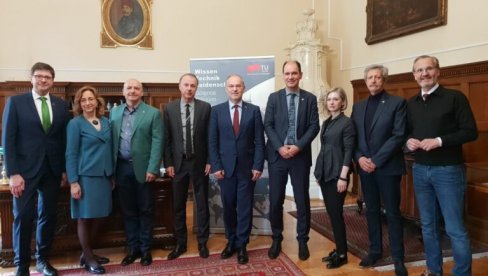 NAUČNA SARADNJA.: Mašinski fakultet posetila akdemska delegacija iz Graca NAUČNA SARADNJA.: Mašinski fakultet posetila akdemska delegacija iz Graca
