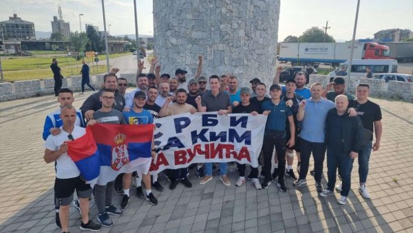 НАЈЈАЧА ПОДРШКА БРАЋИ СА КОСОВА И МЕТОХИЈЕ! Данило Вучић и Милан Радоичић обишли хероје Србе са КиМ који већ пет дана пешаче до Београда НАЈЈАЧА ПОДРШКА БРАЋИ СА КОСОВА И МЕТОХИЈЕ! Данило Вучић и Милан Радоичић обишли хероје Србе са КиМ који већ пет дана пешаче до Београда