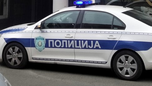 ЖЕНА ПРИМИЛА УДАРЦЕ У ГЛАВУ, ХИТНО ПРЕВЕЗЕНА У БОЛНИЦУ: Ћерка осумњичена да је претукла мајку (78) након свађе